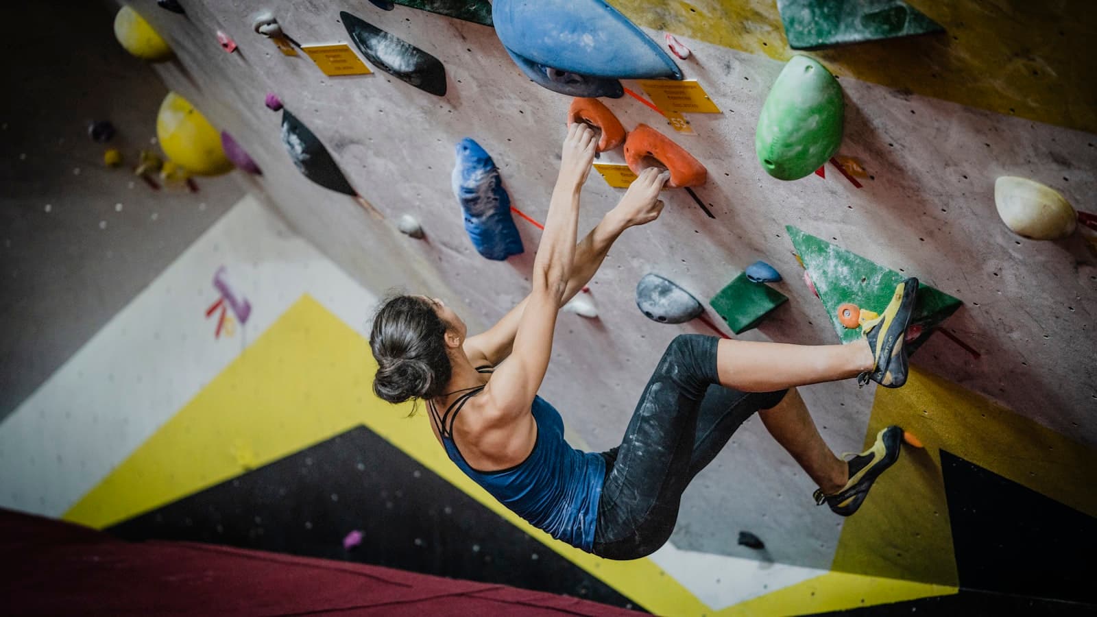 Bouldering & Climbing Walls in London (Beginner's Guide)