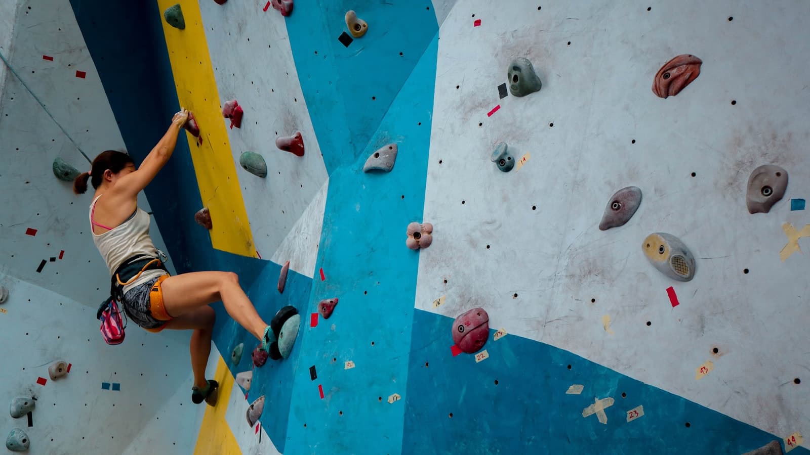 Bouldering & Climbing Walls in Manchester (Beginner's Guide)